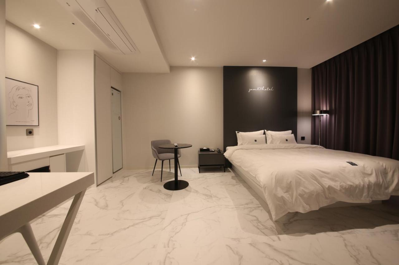 Zam101 Hotel Gimhae Luaran gambar