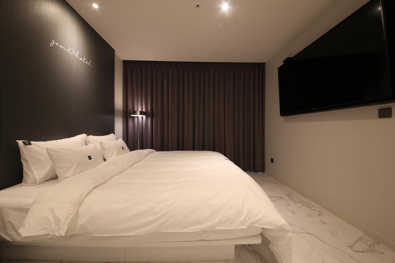 Zam101 Hotel Gimhae Luaran gambar