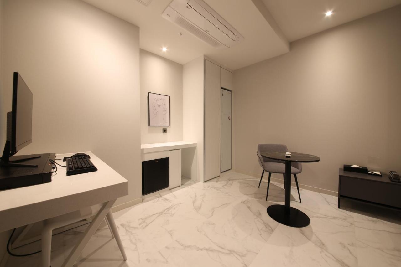 Zam101 Hotel Gimhae Luaran gambar