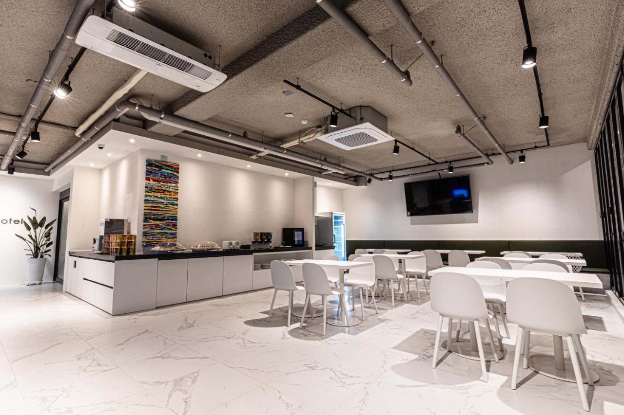 Zam101 Hotel Gimhae Luaran gambar